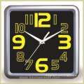 2013 New Design Colorful Design Square Quartz Wall Clock (PWC4719)